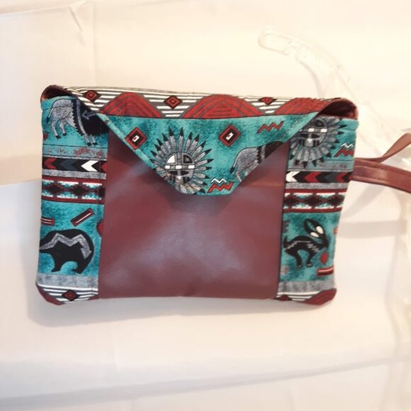 NEW Faux Leather Western Envelope Purse Clutch Wristlet Bag Wine Teal Bear Aztec - Picture 3 of 8